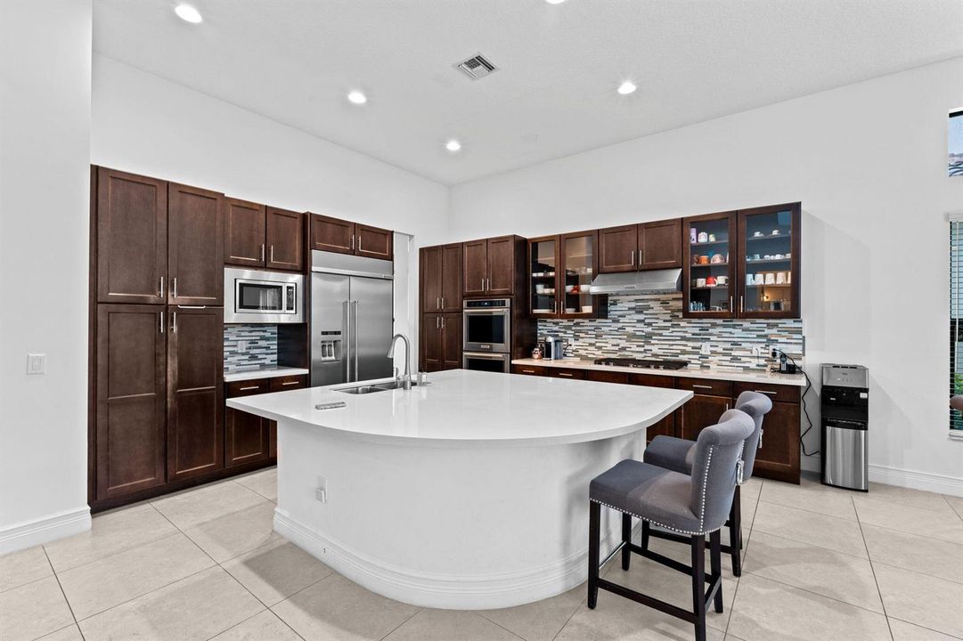 14-web-or-mls-A7401353