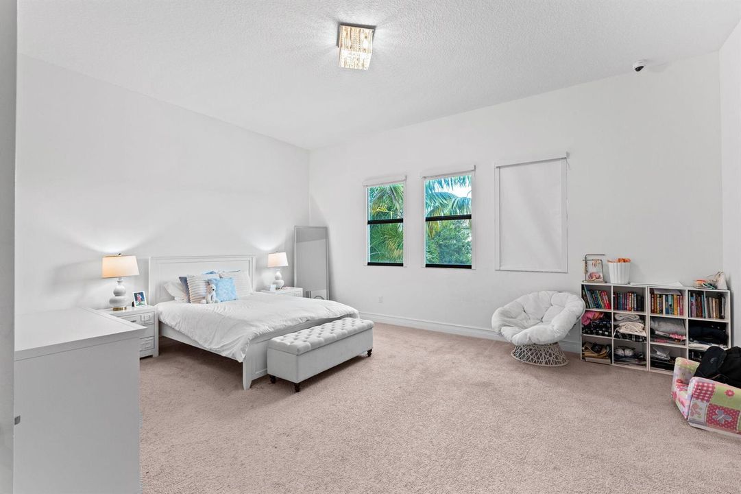 38-web-or-mls-A7401287