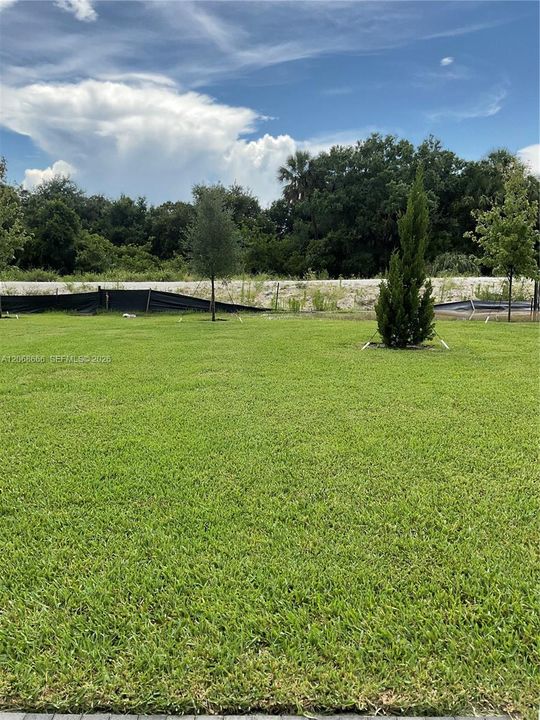 For Sale: $410,000 (5 beds, 2 baths, 2326 Square Feet)
