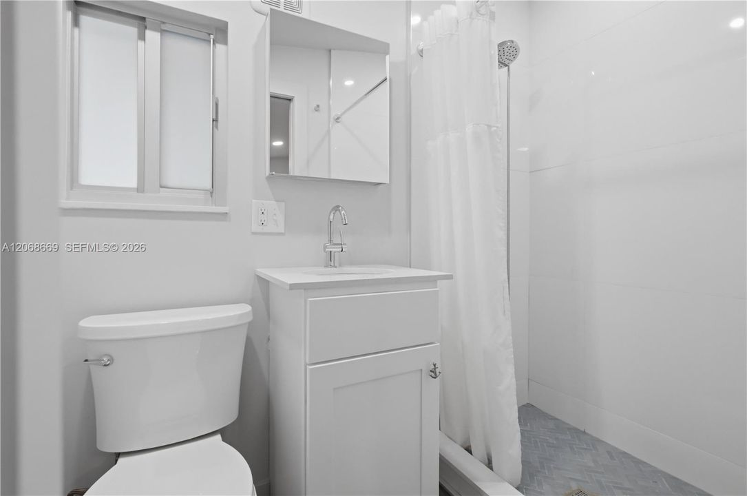 For Sale: $420,000 (3 beds, 2 baths, 1000 Square Feet)