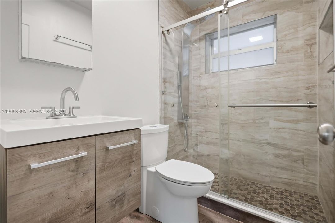 For Sale: $420,000 (3 beds, 2 baths, 1000 Square Feet)