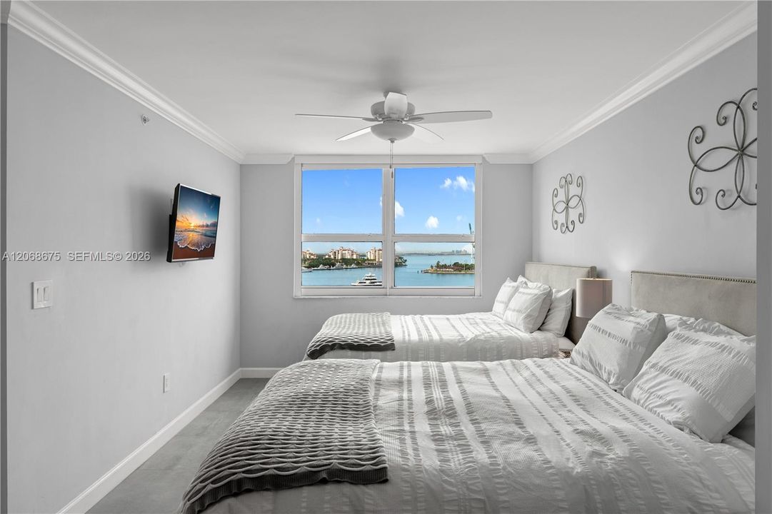 2nd bedroom