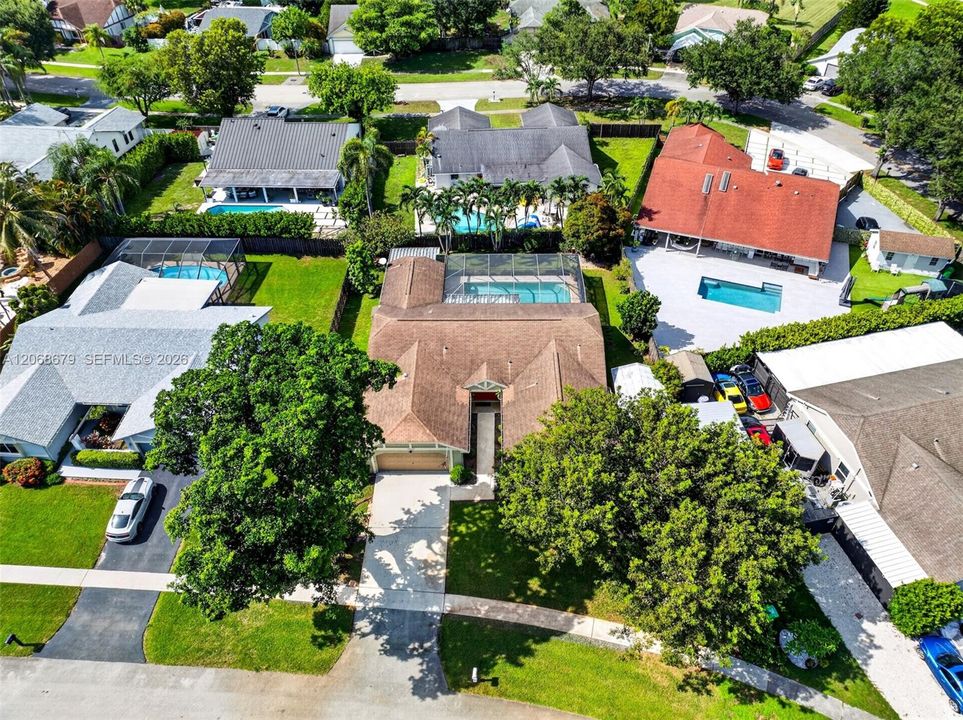 En Venta: $789,000 (5 camas, 3 baños, 2047 Pies cuadrados)
