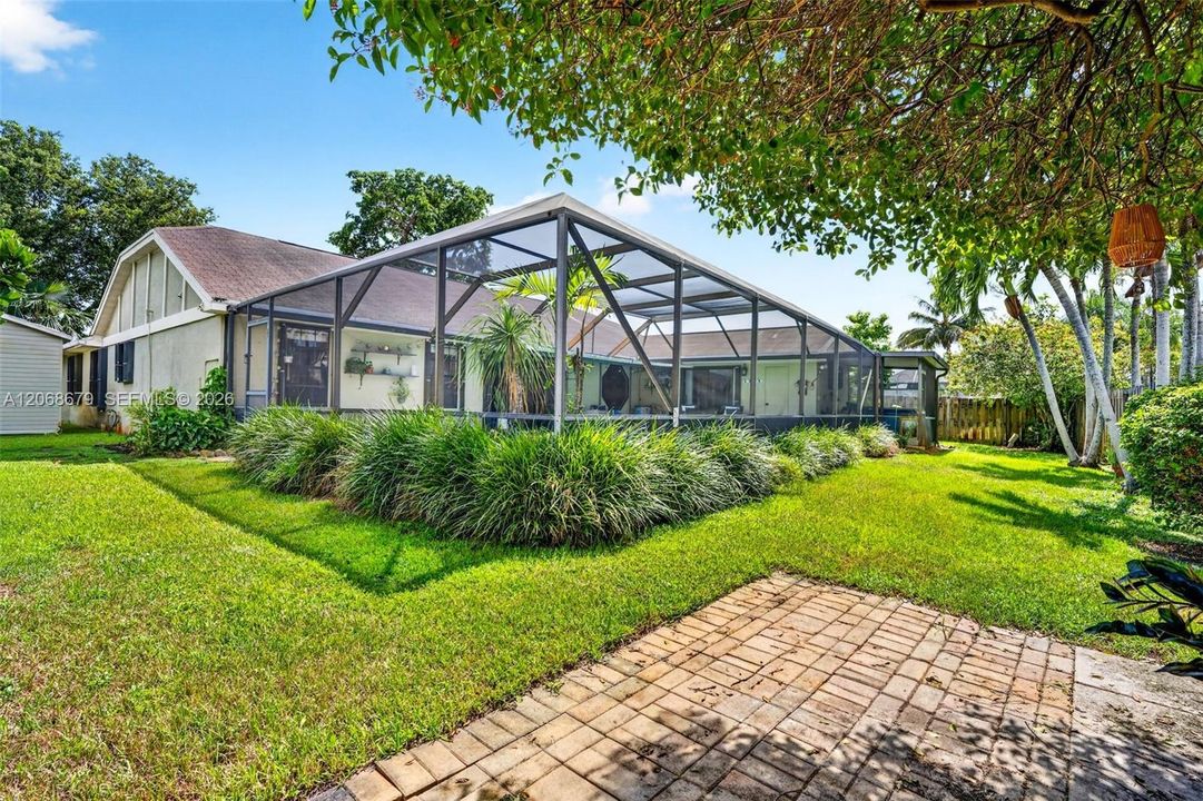 En Venta: $789,000 (5 camas, 3 baños, 2047 Pies cuadrados)