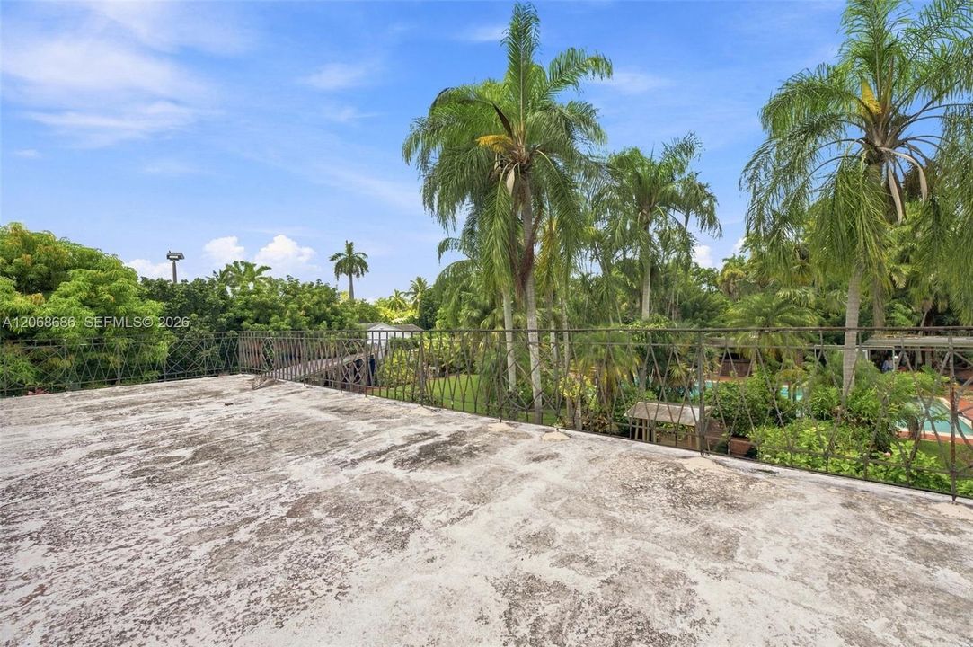 For Sale: $15,000,000 (5 beds, 5 baths, 8252 Square Feet)