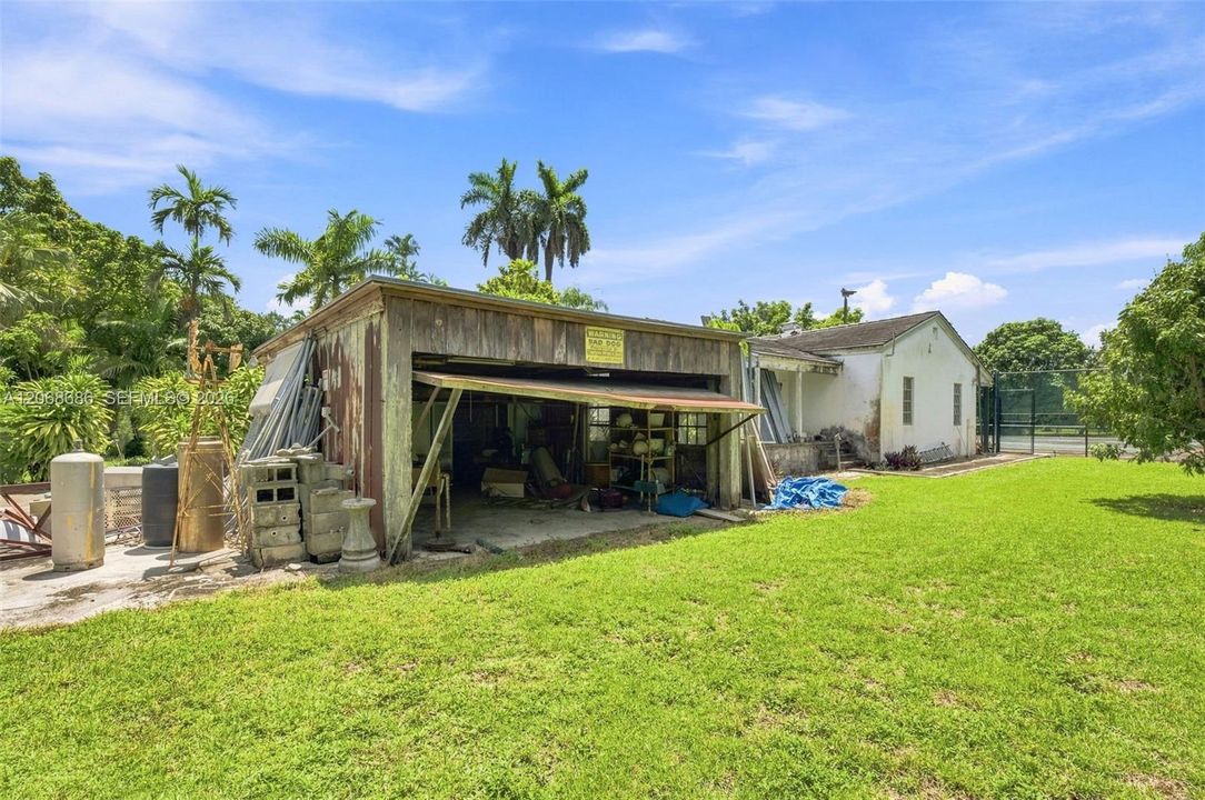 For Sale: $15,000,000 (5 beds, 5 baths, 8252 Square Feet)