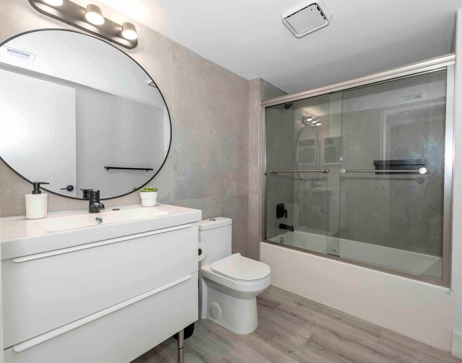 1st floor bathroom