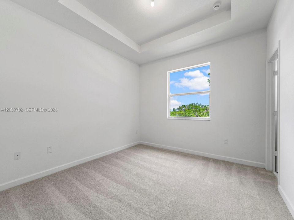 En Renta: $2,450 (3 camas, 2 baños, 1483 Pies cuadrados)