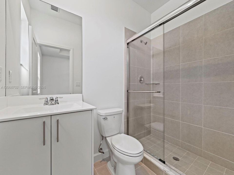 En Renta: $2,450 (3 camas, 2 baños, 1483 Pies cuadrados)