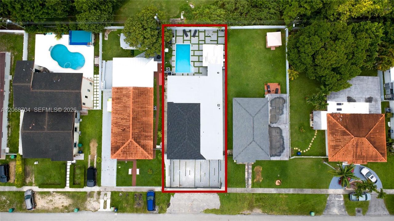 For Sale: $825,000 (5 beds, 5 baths, 2457 Square Feet)