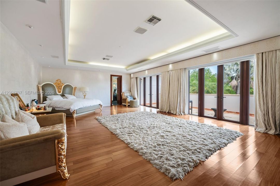 For Sale: $16,900,000 (7 beds, 8 baths, 11190 Square Feet)