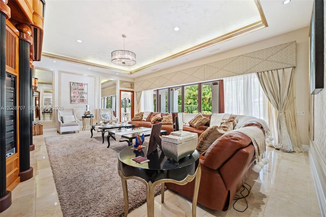 For Sale: $16,900,000 (7 beds, 8 baths, 11190 Square Feet)