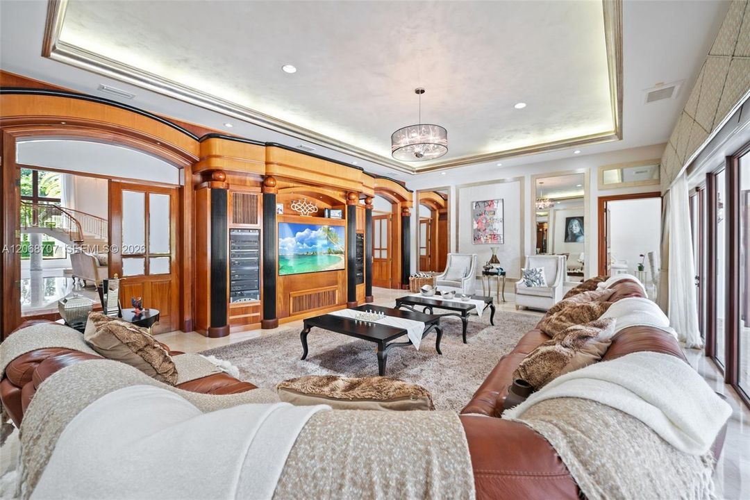 For Sale: $16,900,000 (7 beds, 8 baths, 11190 Square Feet)