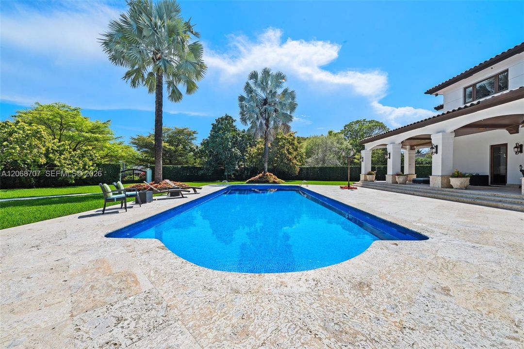For Sale: $16,900,000 (7 beds, 8 baths, 11190 Square Feet)