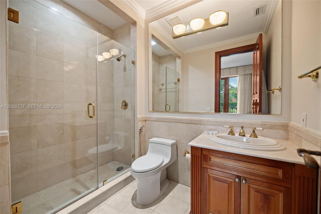 For Sale: $16,900,000 (7 beds, 8 baths, 11190 Square Feet)