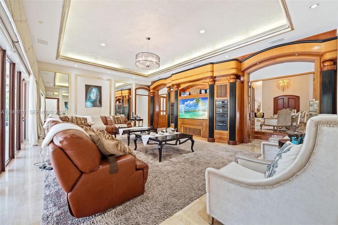 For Sale: $16,900,000 (7 beds, 8 baths, 11190 Square Feet)