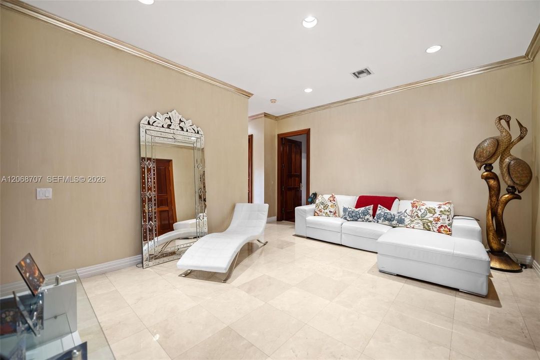 For Sale: $16,900,000 (7 beds, 8 baths, 11190 Square Feet)