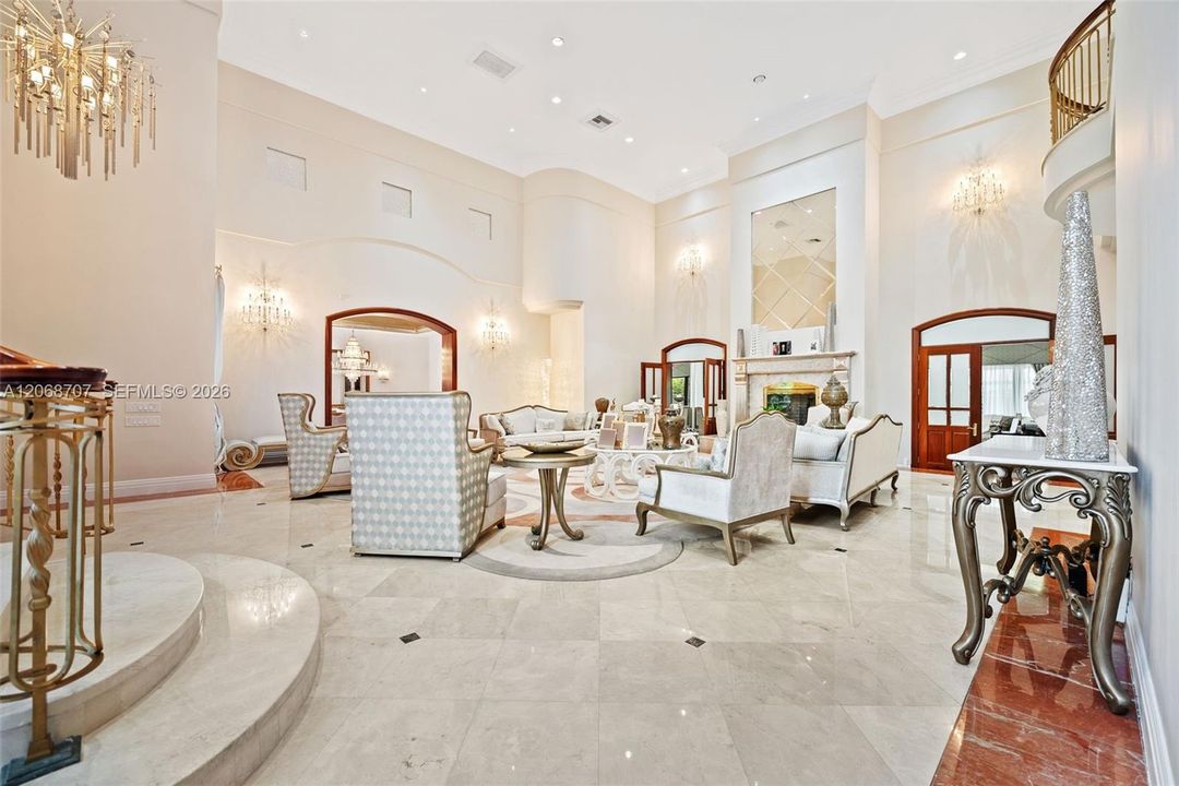 For Sale: $16,900,000 (7 beds, 8 baths, 11190 Square Feet)