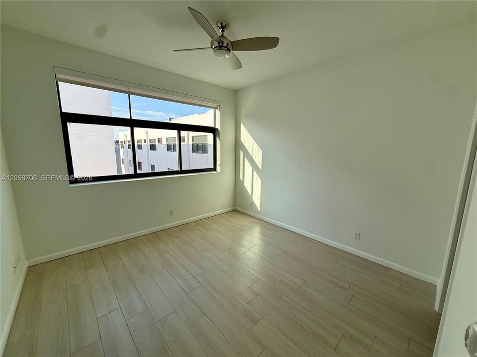 For Rent: $4,000 (3 beds, 3 baths, 40733 Square Feet)