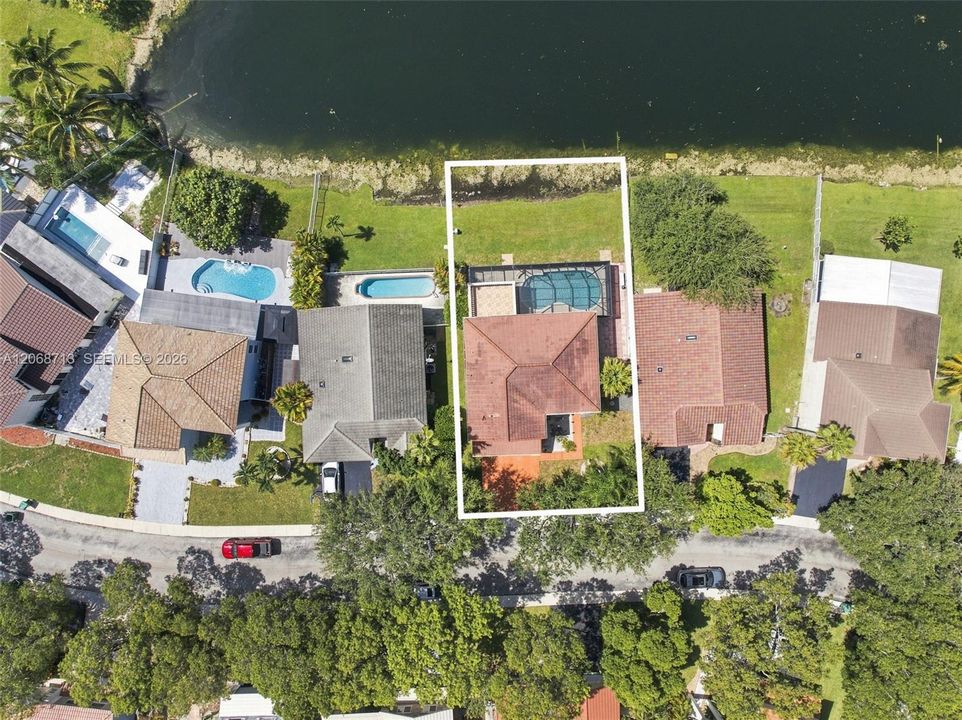 En Venta: $798,000 (3 camas, 2 baños, 1801 Pies cuadrados)