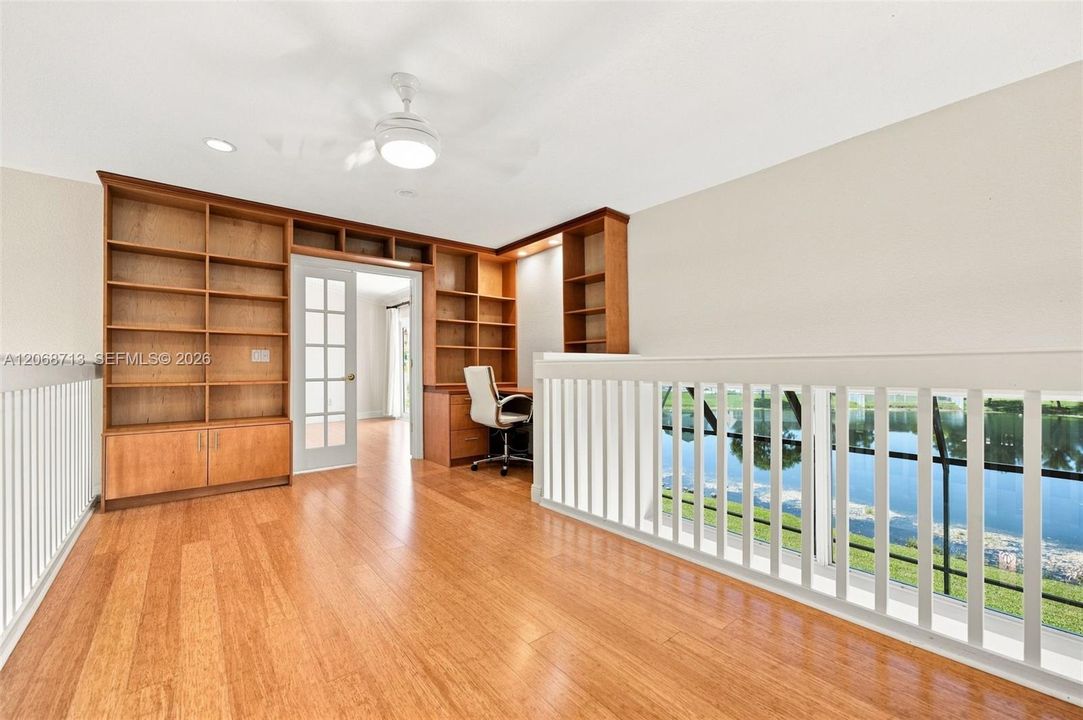 En Venta: $798,000 (3 camas, 2 baños, 1801 Pies cuadrados)