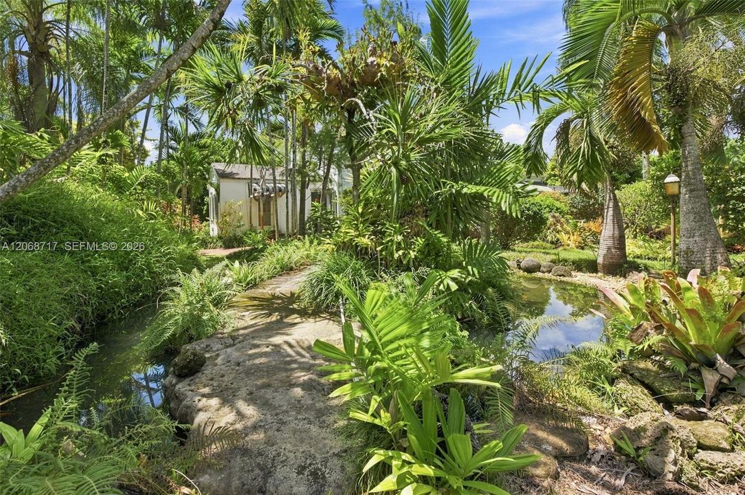 For Sale: $15,000,000 (5.00 acres)