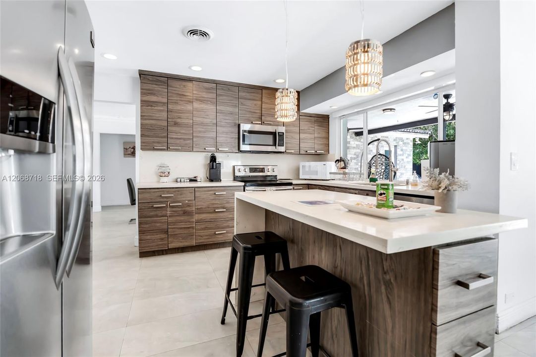 For Rent: $5,000 (3 beds, 2 baths, 1662 Square Feet)