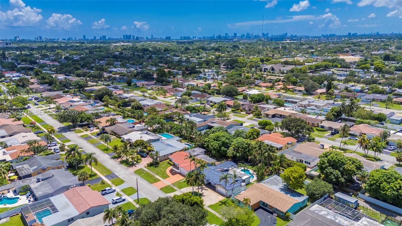 For Rent: $5,000 (3 beds, 2 baths, 1662 Square Feet)