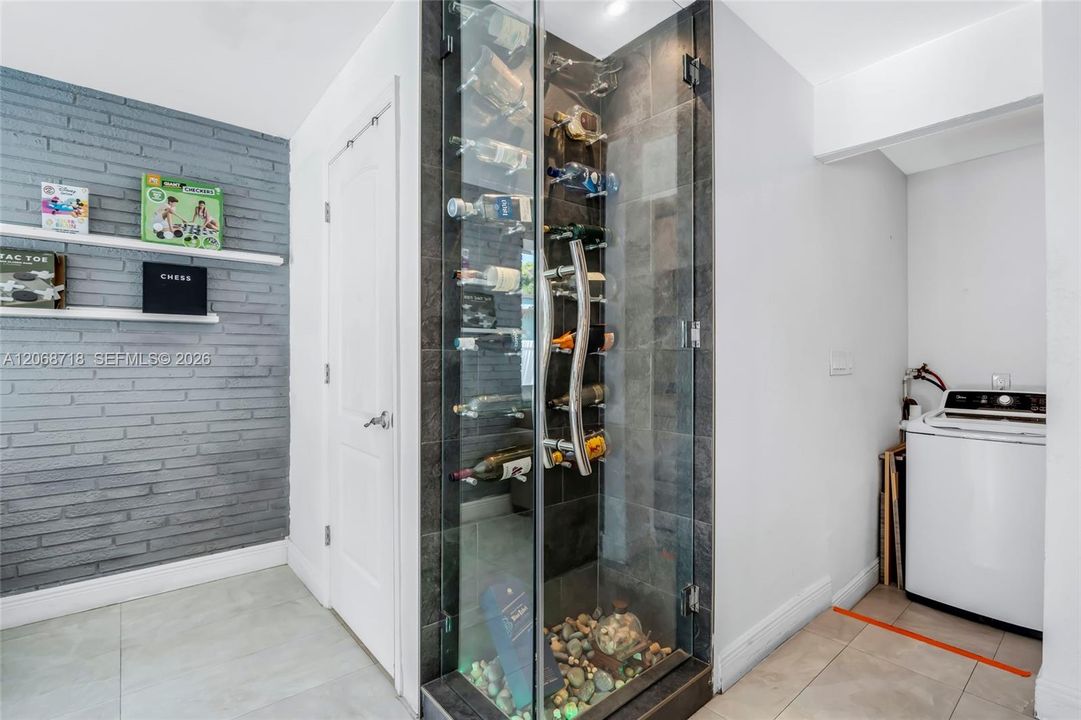 For Rent: $5,000 (3 beds, 2 baths, 1662 Square Feet)