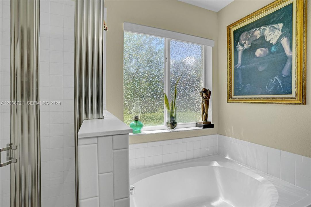 For Sale: $395,000 (3 beds, 2 baths, 1809 Square Feet)
