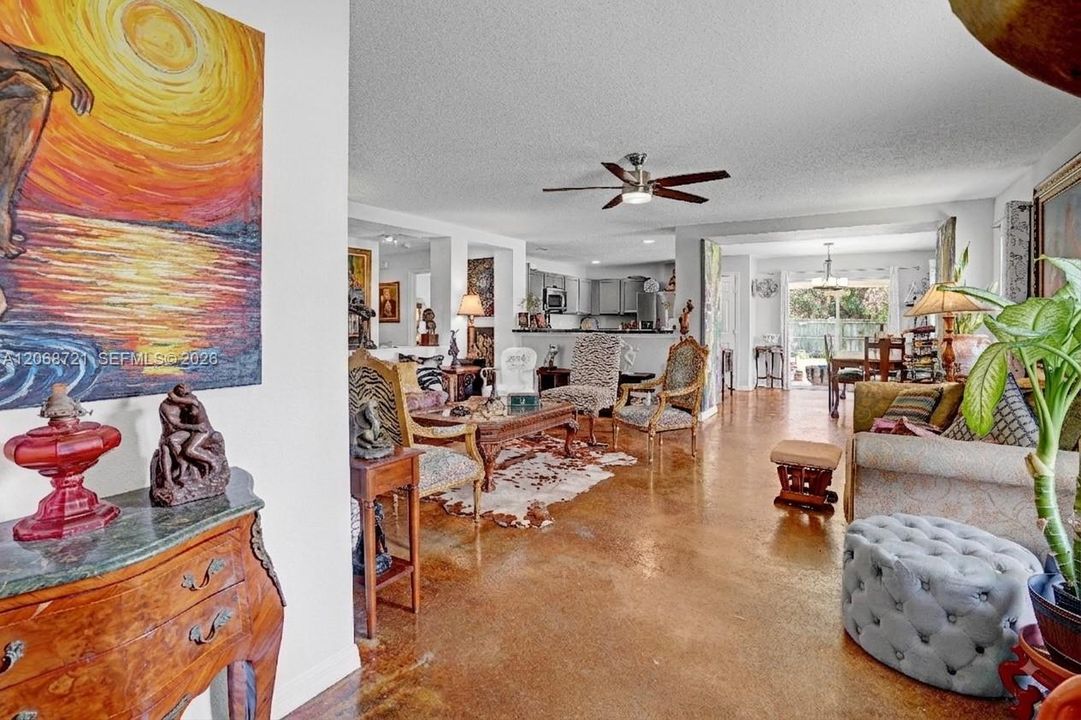 For Sale: $395,000 (3 beds, 2 baths, 1809 Square Feet)
