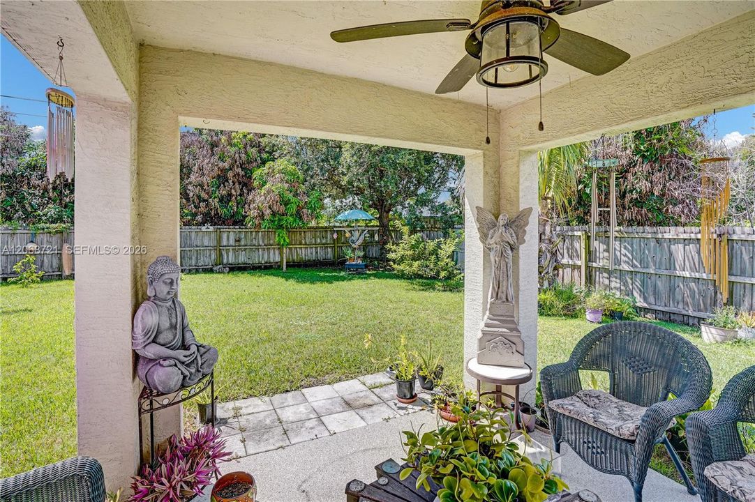 For Sale: $395,000 (3 beds, 2 baths, 1809 Square Feet)