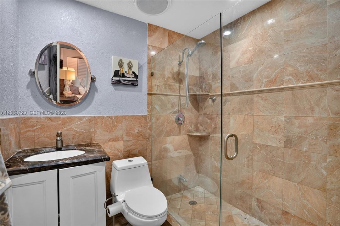 For Sale: $425,000 (3 beds, 2 baths, 1196 Square Feet)