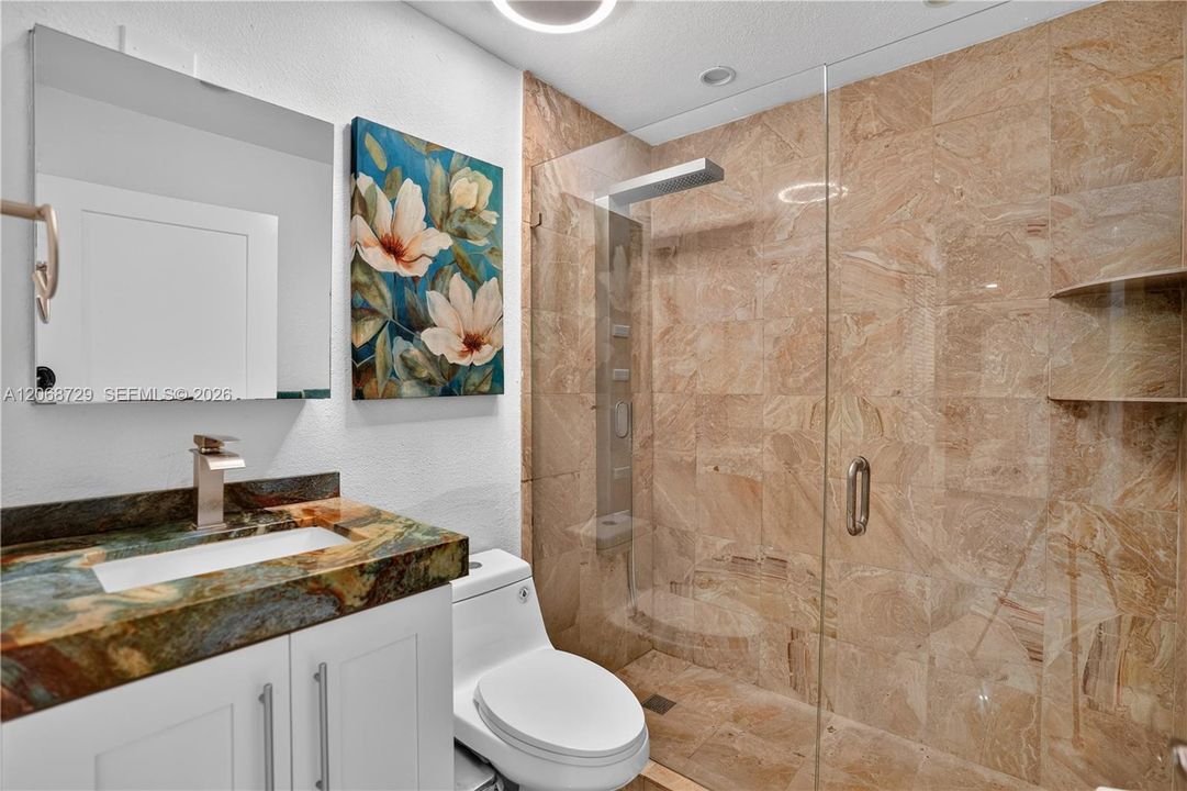 For Sale: $425,000 (3 beds, 2 baths, 1196 Square Feet)