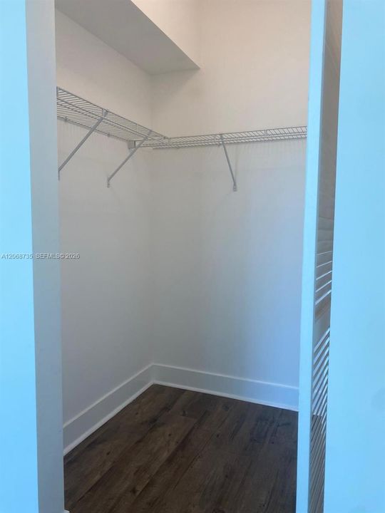 В аренду: $4,650 (2 спален, 2 ванн, 1289 Квадратных фут)