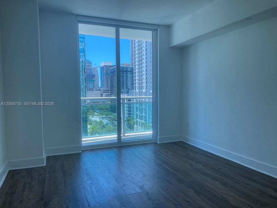 В аренду: $4,650 (2 спален, 2 ванн, 1289 Квадратных фут)