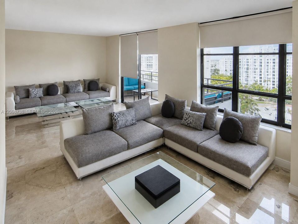 For Sale: $460,000 (2 beds, 2 baths, 1780 Square Feet)