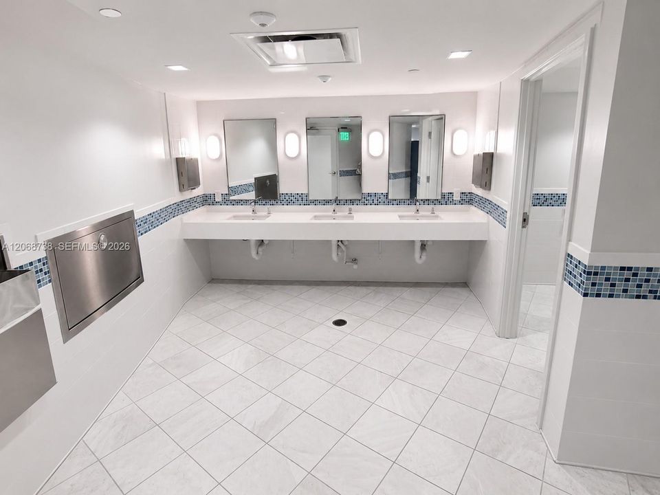 For Sale: $460,000 (2 beds, 2 baths, 1780 Square Feet)