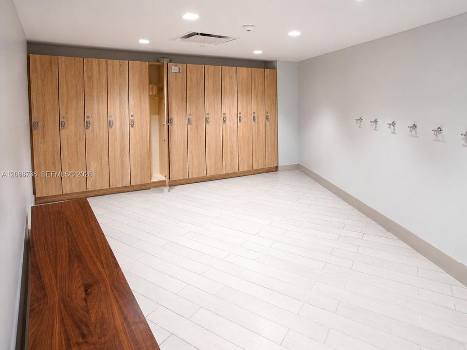 For Sale: $460,000 (2 beds, 2 baths, 1780 Square Feet)