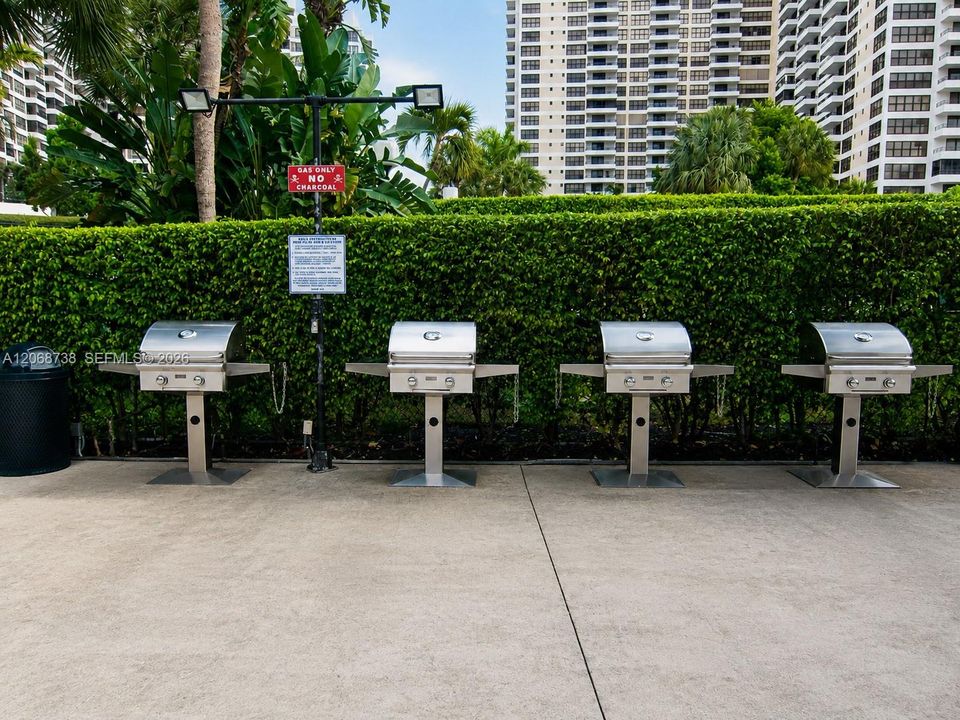 For Sale: $460,000 (2 beds, 2 baths, 1780 Square Feet)