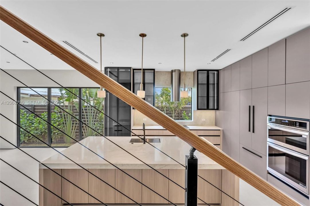 For Sale: $1,779,000 (4 beds, 4 baths, 2736 Square Feet)