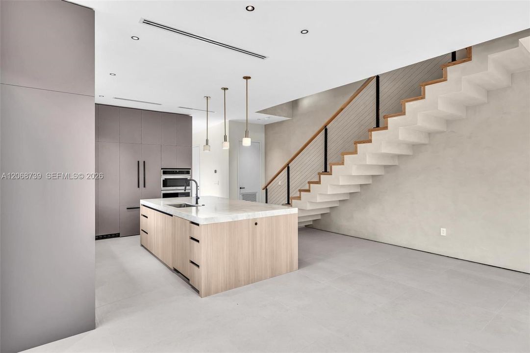 For Sale: $1,779,000 (4 beds, 4 baths, 2736 Square Feet)