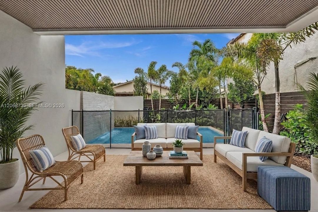 For Sale: $1,779,000 (4 beds, 4 baths, 2736 Square Feet)