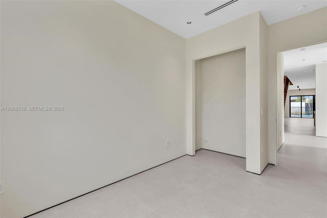 For Sale: $1,779,000 (4 beds, 4 baths, 2736 Square Feet)