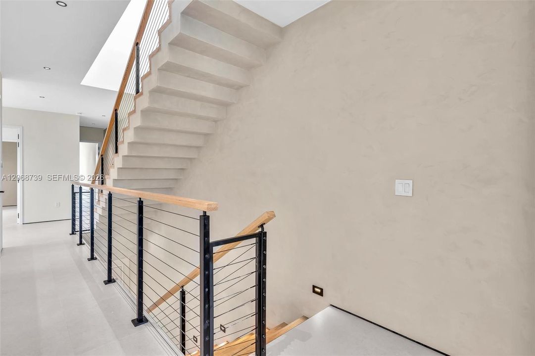 For Sale: $1,779,000 (4 beds, 4 baths, 2736 Square Feet)