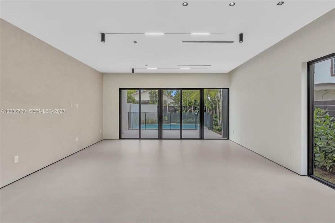 For Sale: $1,779,000 (4 beds, 4 baths, 2736 Square Feet)