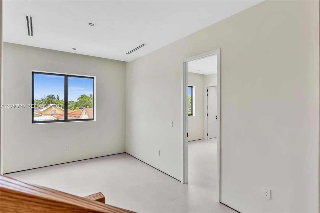 For Sale: $1,779,000 (4 beds, 4 baths, 2736 Square Feet)