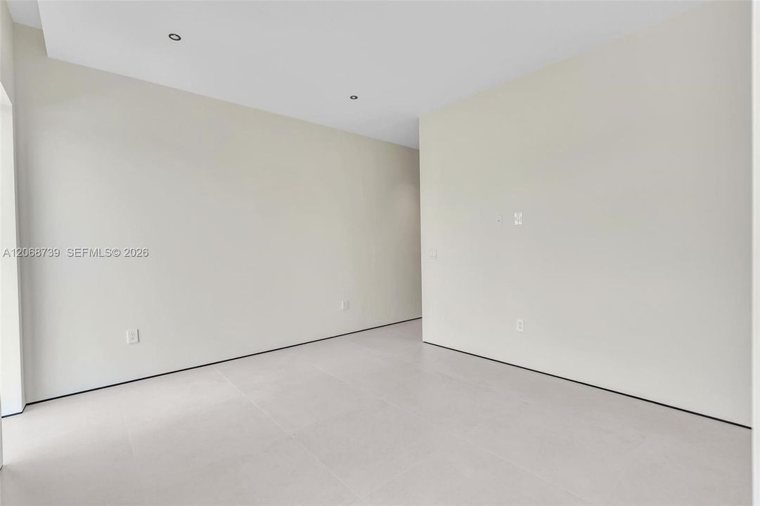 For Sale: $1,779,000 (4 beds, 4 baths, 2736 Square Feet)