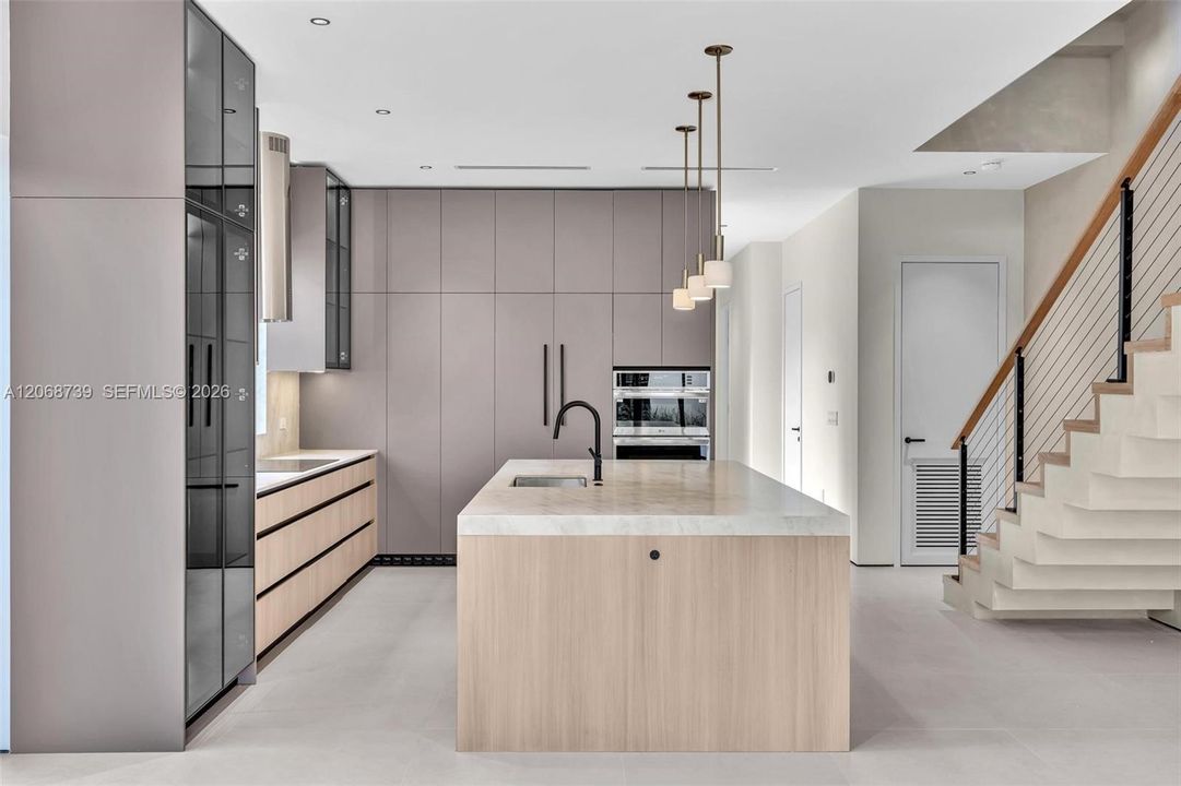 For Sale: $1,779,000 (4 beds, 4 baths, 2736 Square Feet)