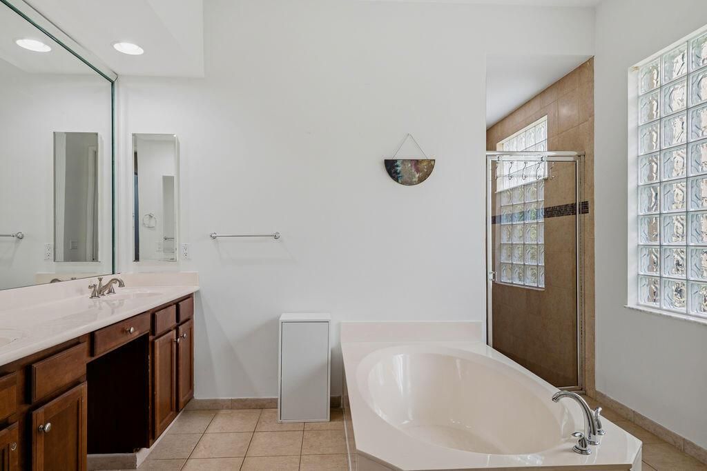 Primary Suite Bathroom